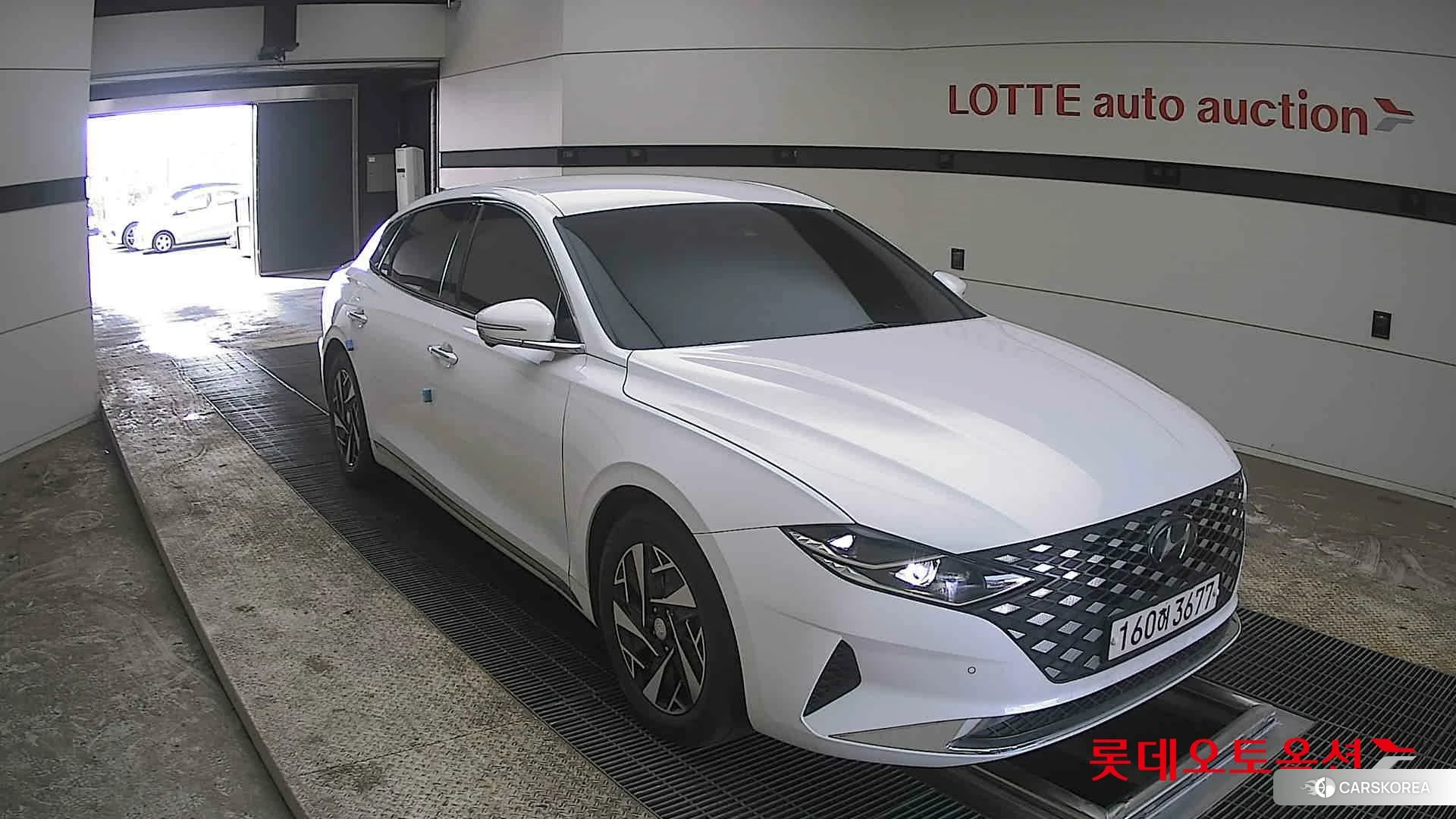 Hyundai Grandeur Hybrid id 3882009 из Кореи 12