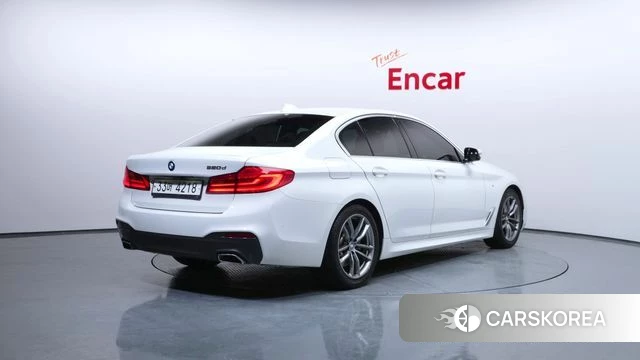 BMW 5 Series (G30) id 4371633 из Кореи 12