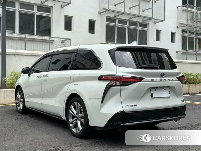 Toyota Saina id 4359099 из Китая 12