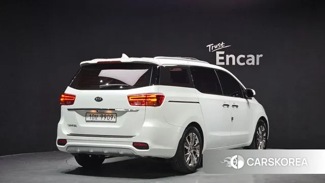 Kia The New Carnival id 3563320 из Кореи 12