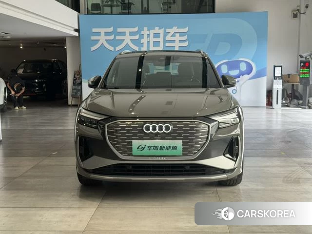 Audi Q4 e-tron 2024 Темно-серый из Китая, фото 2