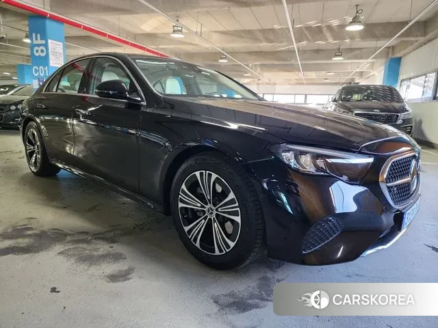 Mercedes-Benz E-Class W214 2025 Черный из Кореи, фото 5