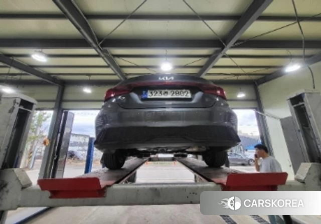 Kia The New K3 2nd generation 2023 Серый из Кореи, фото 2