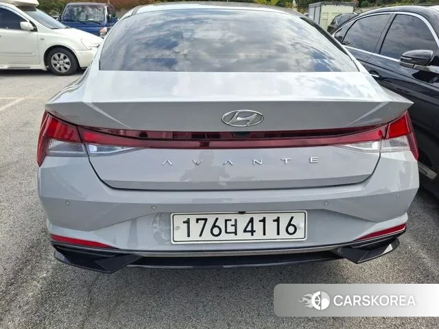 Hyundai Avante (CN7) 2021 Серебристо-серый из Кореи, фото 2