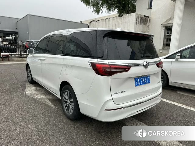 Buick GL8 2024 Белый из Китая, фото 3
