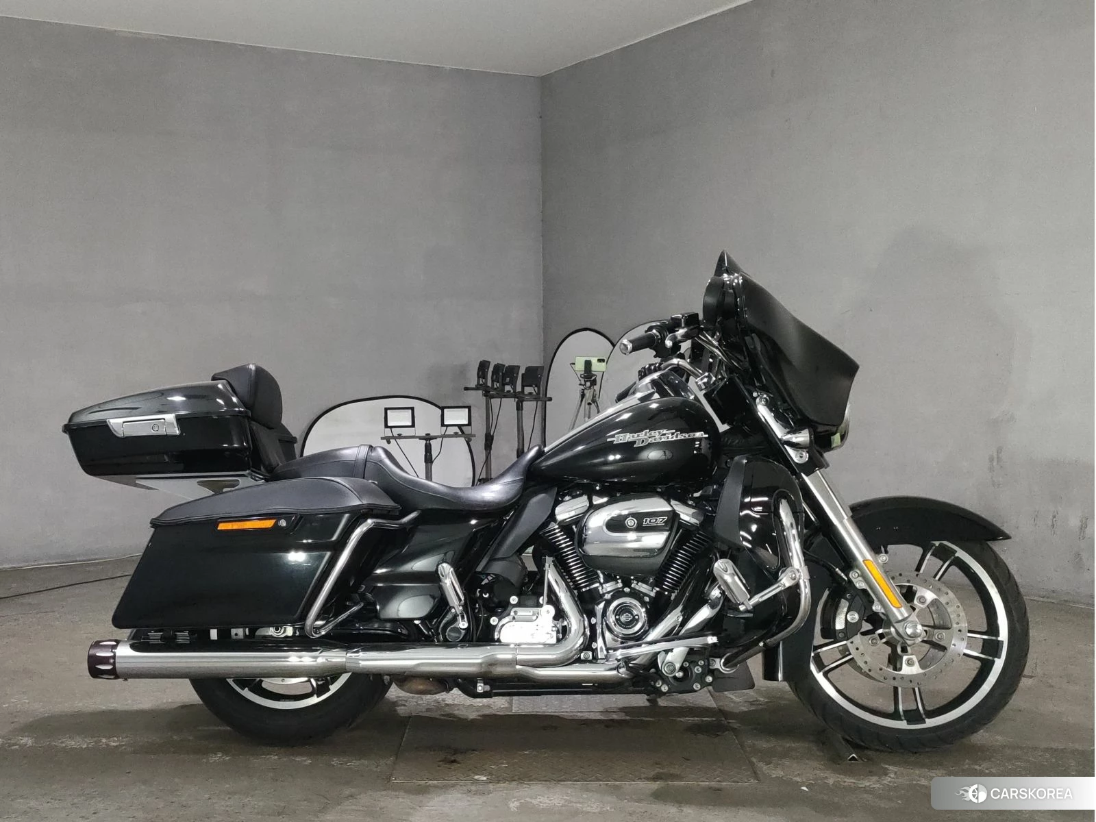 Harley-Davidson Street Glide FLHXS1750 2017 из Японии, фото 3