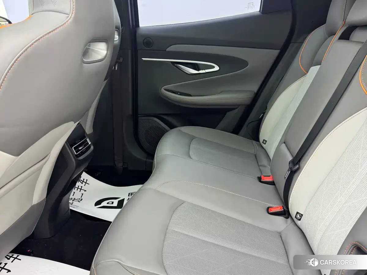 Chang'an UNI-T 2023 Silver/gray из Китая, фото 3