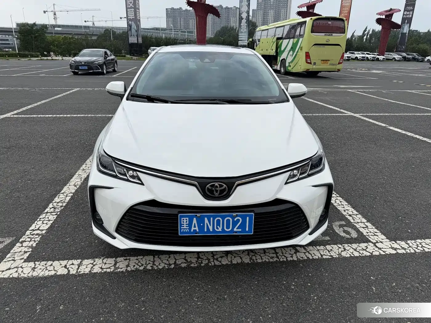 Toyota Corolla 2023 Белый из Китая, фото 2
