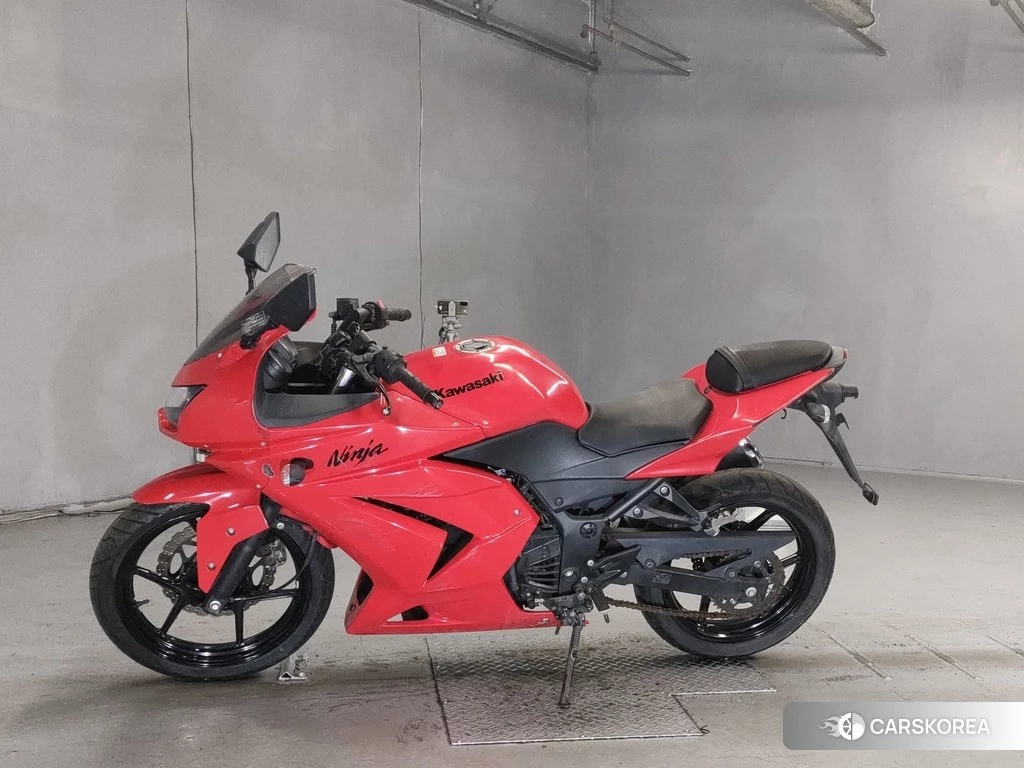 Проданный Kawasaki NINJA 250R id 4167371 из Японии, фото 2