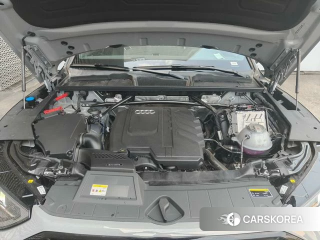 Audi Q5L id 4261841 из Китая 8