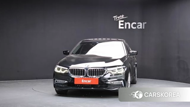 BMW 5 Series (G30) id 3873789 из Кореи 12