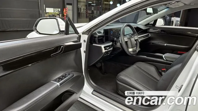 Hyundai Grandeur Hybrid (GN7) id 2604862 из Кореи 12