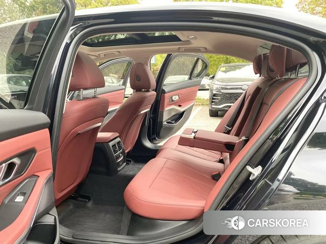 BMW 3 series 2025 Черный из Китая, фото 6