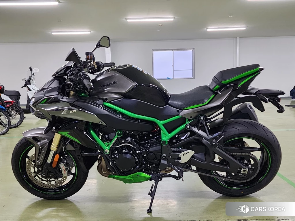 Проданный Kawasaki Z H2 2023 из Японии, фото 2
