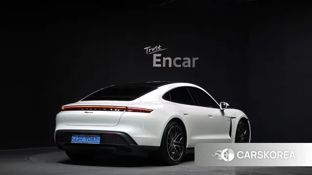 Porsche Taycan id 3447858 из Кореи 12