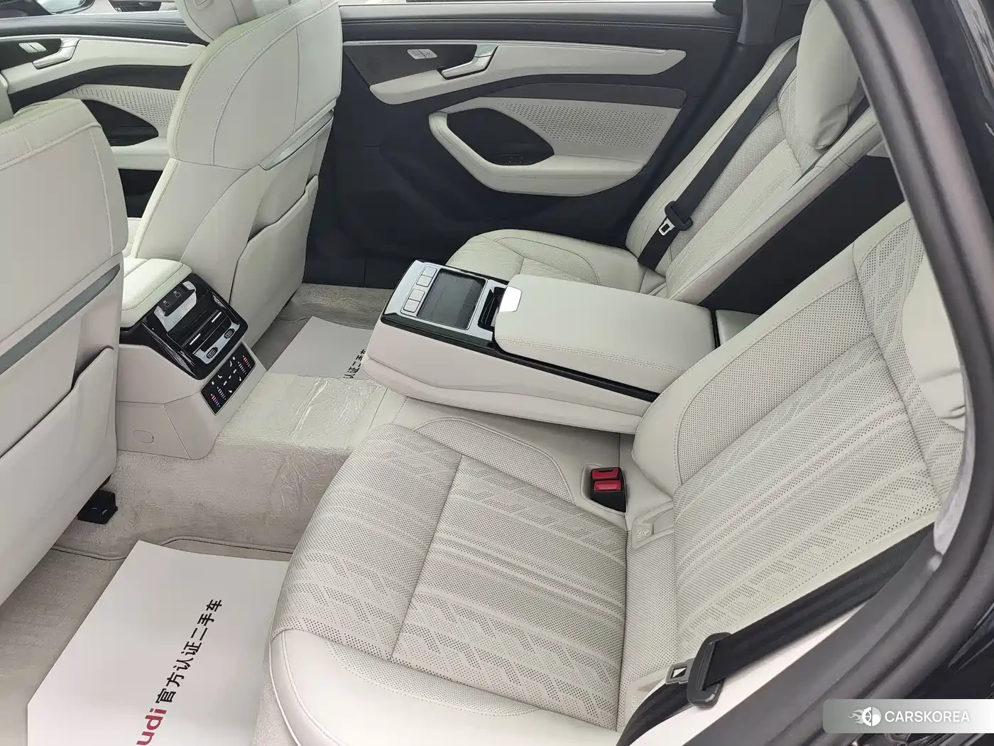 Audi A6L id 4578203 из Китая 12