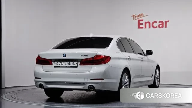BMW 5 Series (G30) id 3520373 из Кореи 12