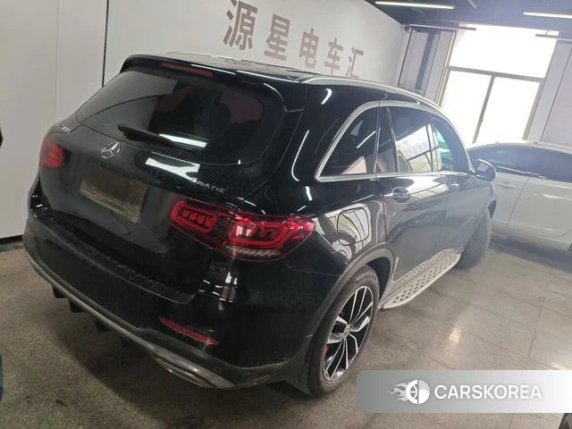 Mercedes-Benz GLC 2021 Черный из Китая, фото 2