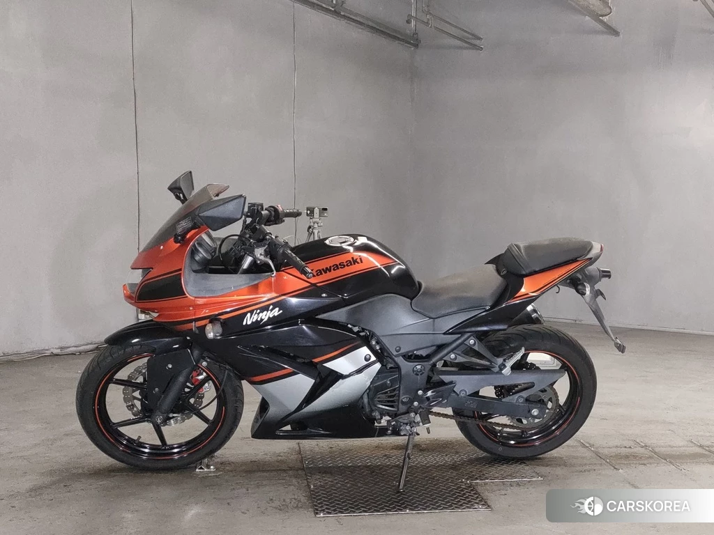 Проданный Kawasaki NINJA 250R id 4157522 из Японии, фото 2
