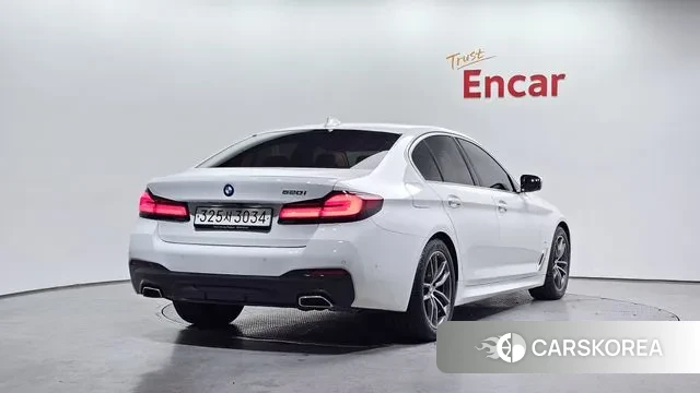 BMW 5 Series (G30) id 3741181 из Кореи 12