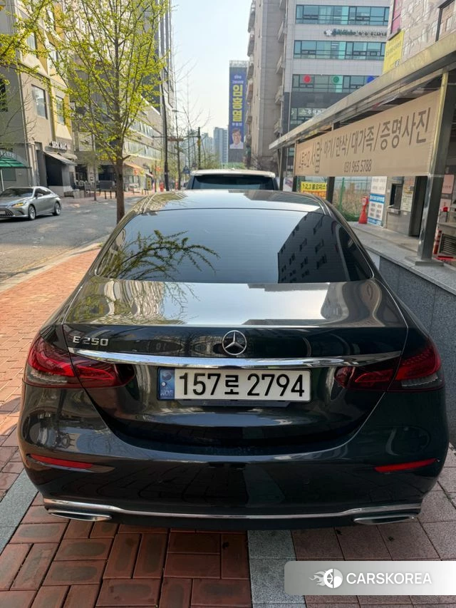 Mercedes-Benz E-Class W213 2021 Серый из Кореи, фото 2