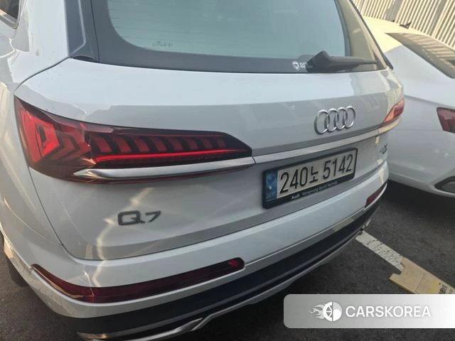 Audi Q7 (4M) 2022 Белый из Кореи, фото 3
