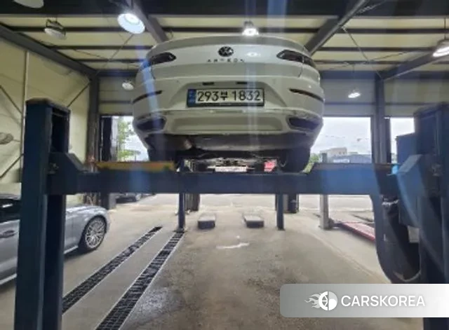 Volkswagen Arteon 2022 Белый из Кореи, фото 2