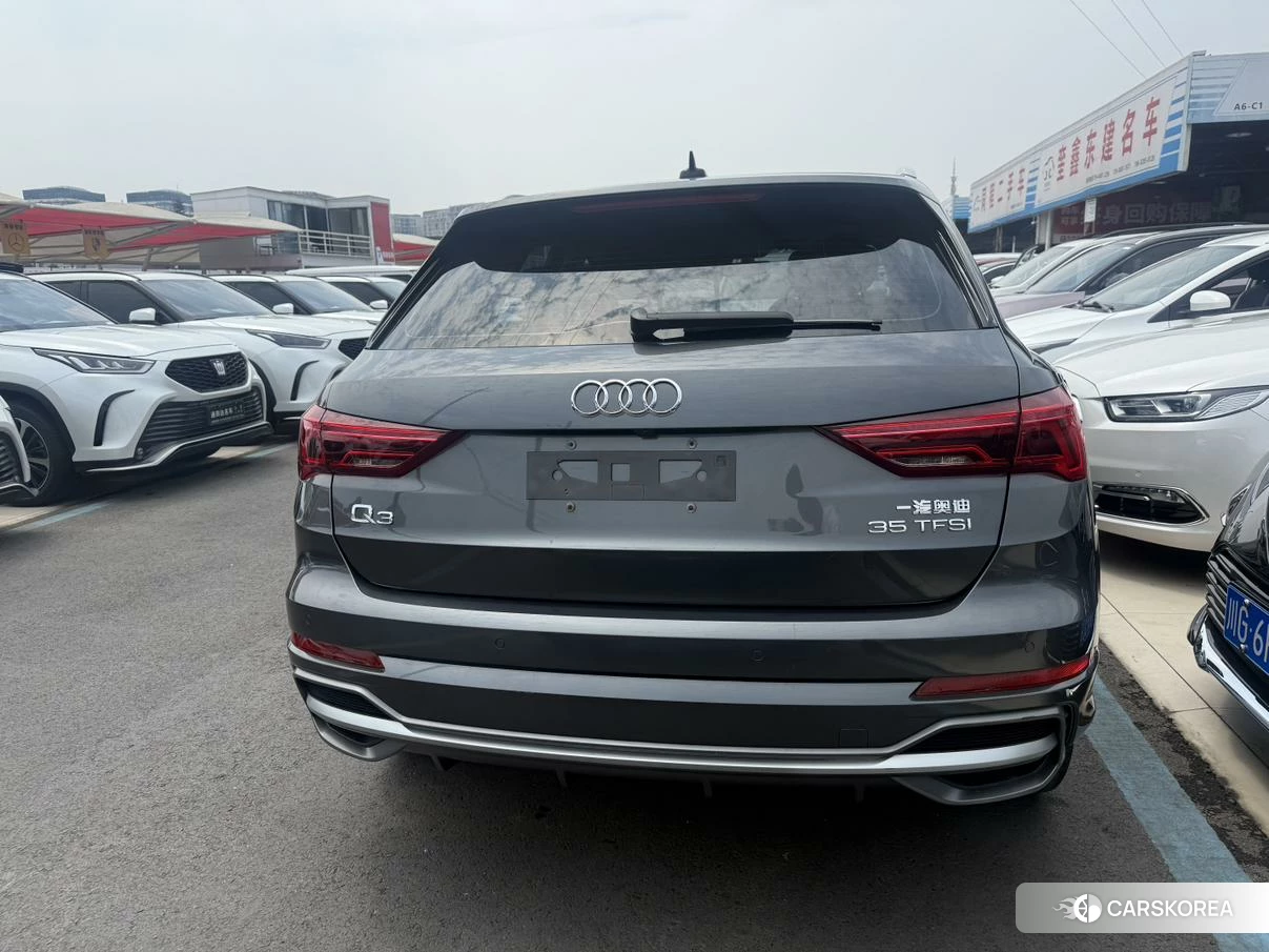 Audi Q3 2020 Темно-серый из Китая, фото 2