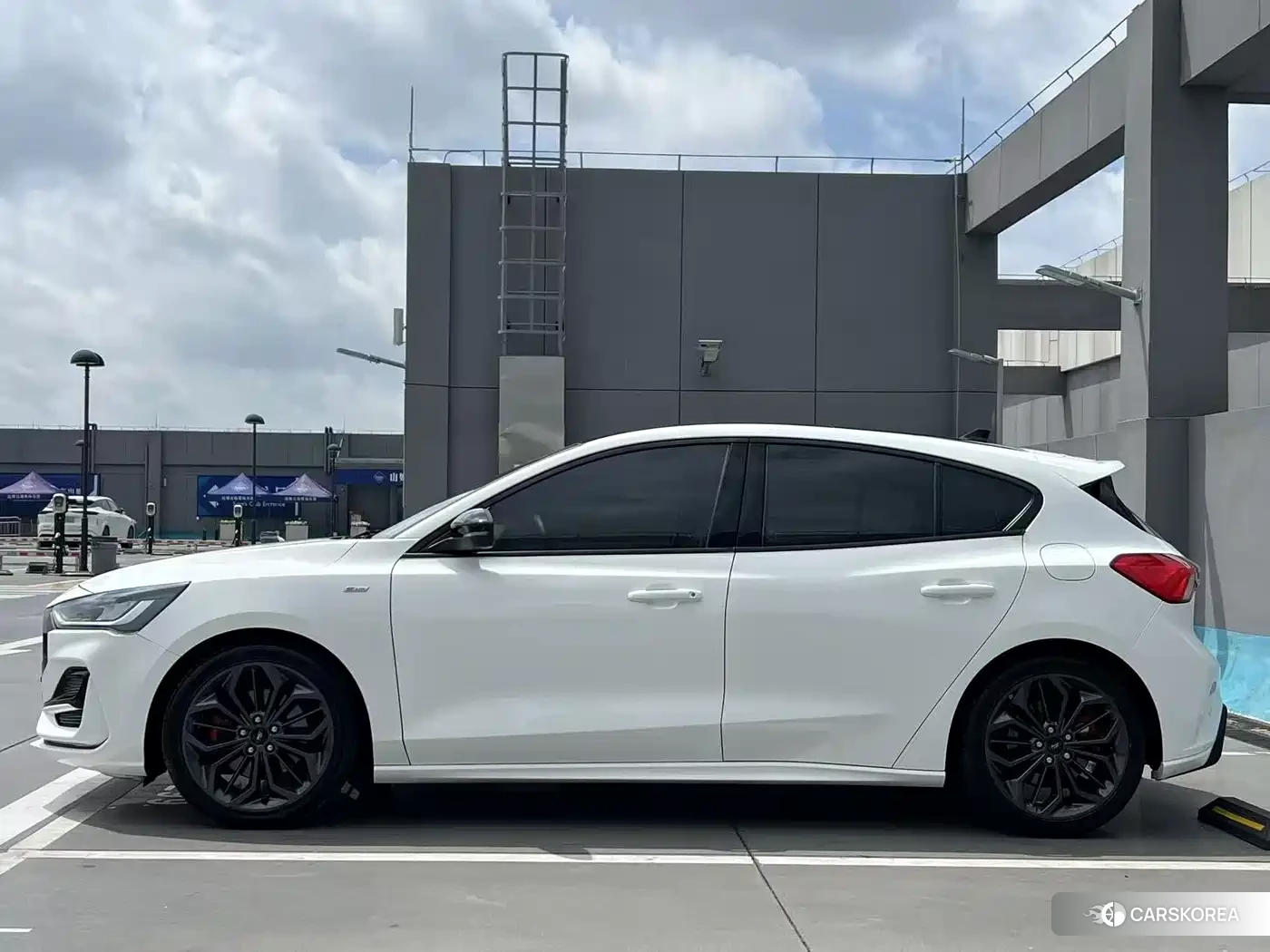Ford Fox id 4545620 из Китая 12