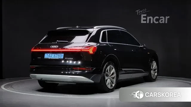 Audi e-Tron id 3012881 из Кореи 12