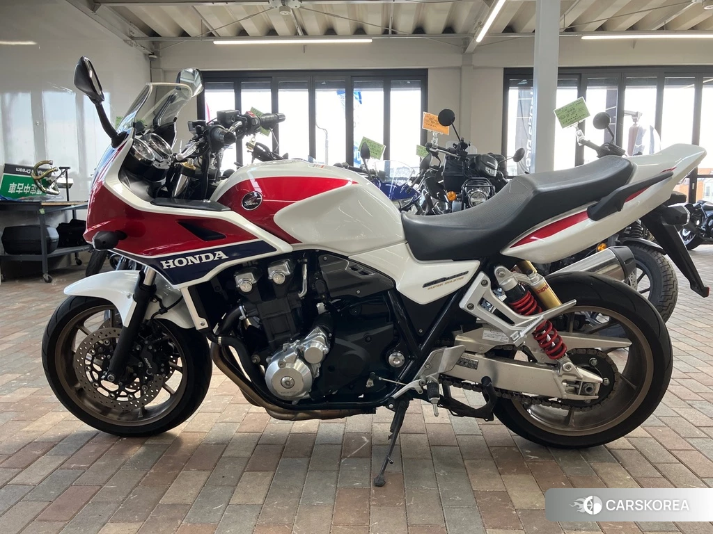 Проданный Honda CB1300SF BOLDOR ABS id 4127830 из Японии, фото 2