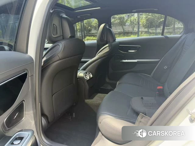 Mercedes-Benz Class C 2022 Белый из Китая, фото 5