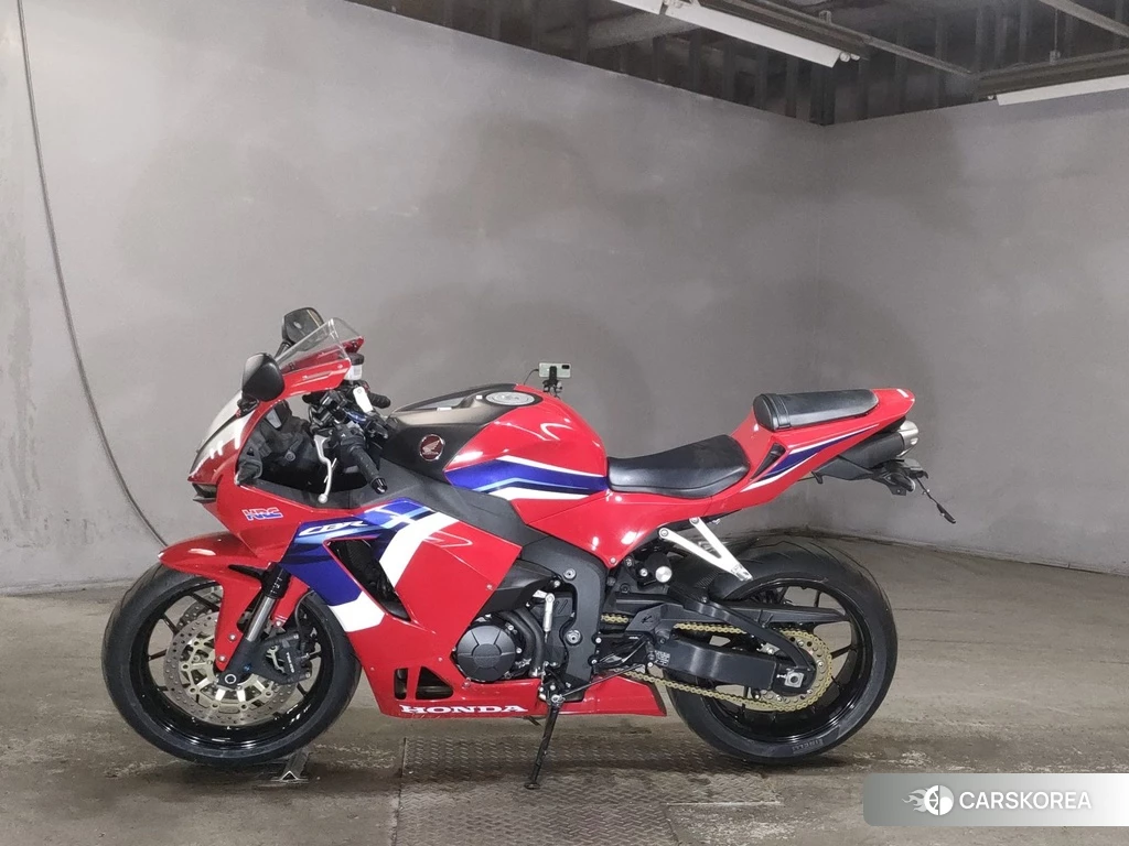 Проданный Honda CBR600RR 2020 из Японии, фото 2
