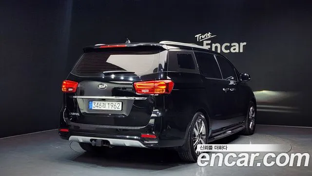 Kia The New Carnival id 2312856 из Кореи 12