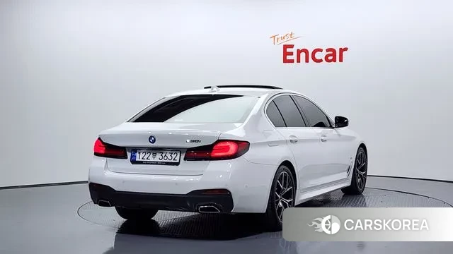 BMW 5 Series (G30) id 3342166 из Кореи 12