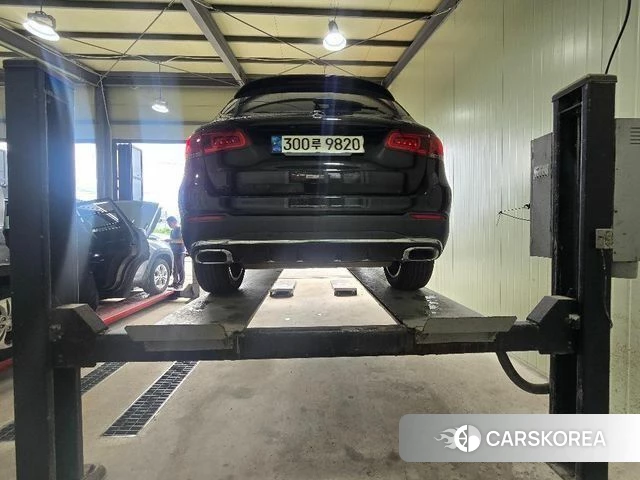 Mercedes-Benz GLC-Class X253 2022 Черный из Кореи, фото 2