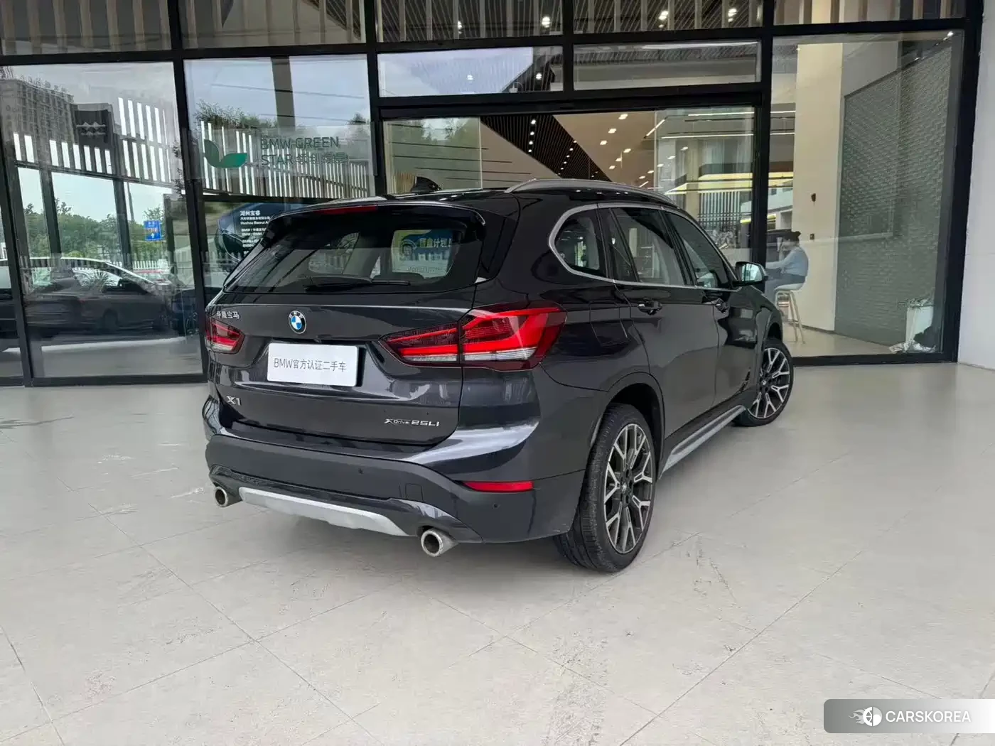 BMW X1 2021 Черный из Китая, фото 3