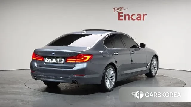 BMW 5 Series (G30) id 3480298 из Кореи 12