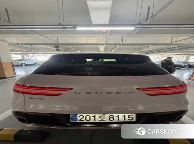 Genesis GV70 2023 Белый из Кореи, фото 2