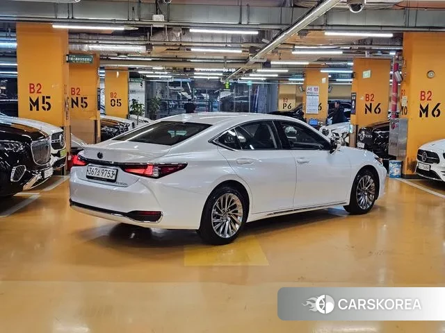 Lexus ES300h 7th generation id 3731925 из Кореи 10