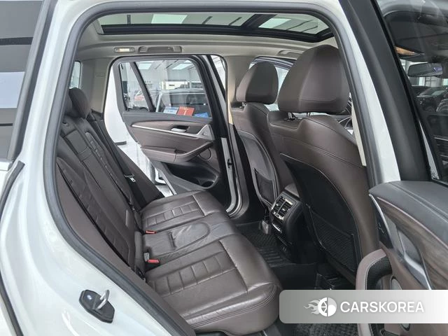 BMW X3 id 4271743 из Китая 7