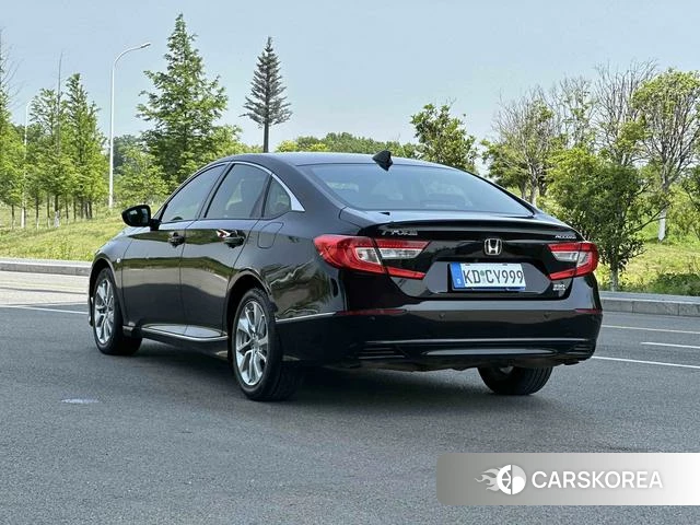 Honda Accord id 4221817 из Китая 9