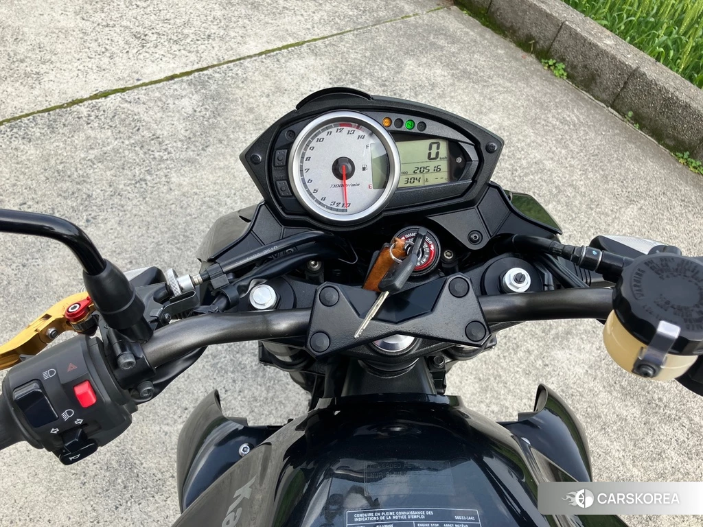 Проданный Kawasaki Z750 2012 из Японии