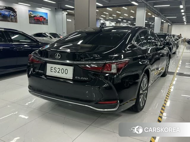 Lexus ES 2022 Черный из Китая, фото 4