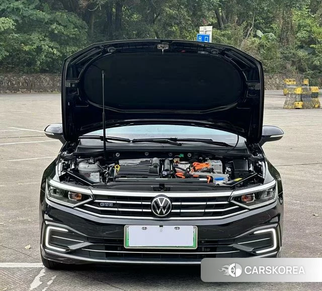 Volkswagen Magotan PHEV id 4261878 из Китая 8