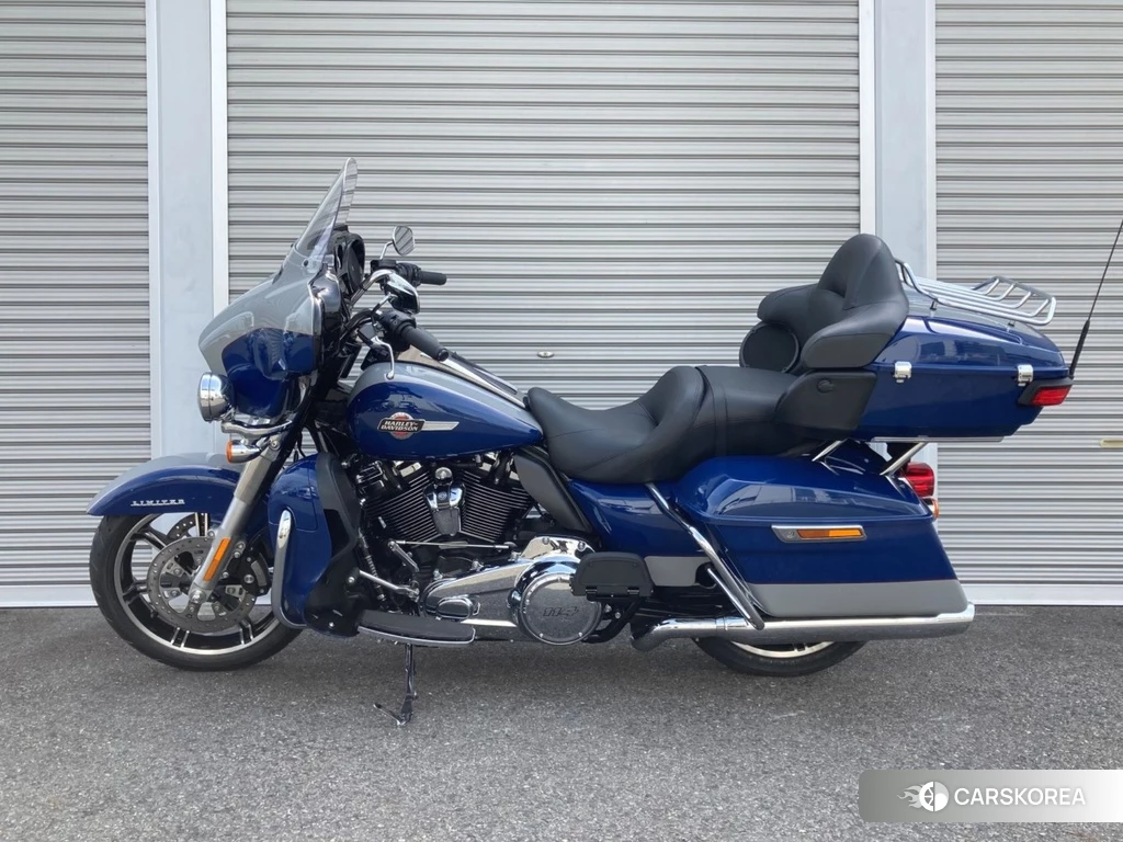 Проданный Harley-Davidson Electra Glide FLHTK1690 2023 из Японии, фото 2