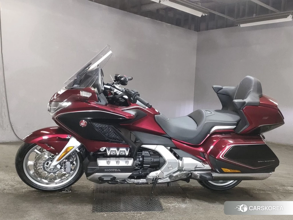 Проданный Honda GL1800 2018 из Японии