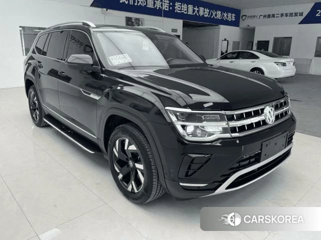 Volkswagen Tourang 2021 Черный из Китая, фото 2