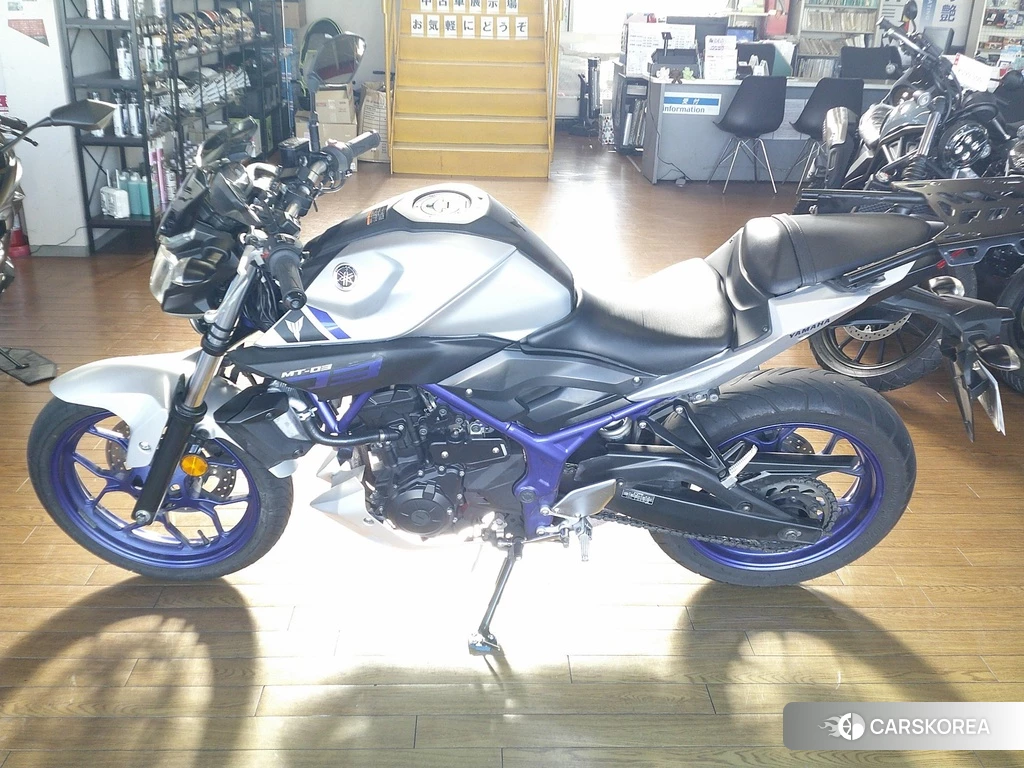 Проданный Yamaha MT-03 id 4172468 из Японии, фото 2