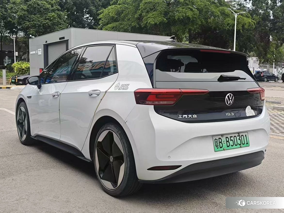 Volkswagen ID.3 2022 Белый из Китая, фото 2